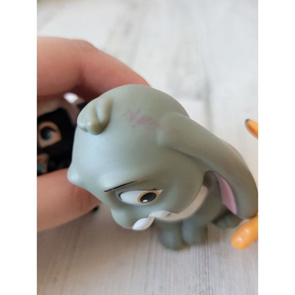 Disney rabbit Thumper skunk flower toy playset Bambi toy figure - Picture 5 of 13